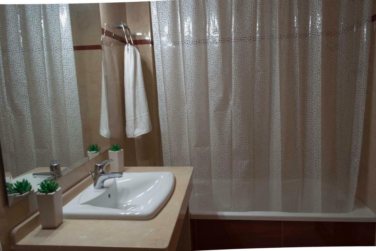 Apartamento Centrico Con Parking Privado Córdoba Kültér fotó